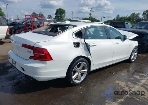 2018 Volvo S90 T5 Momentum from USA, damaged, VIN LVY982MK6JP016485
